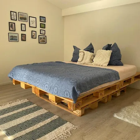 Dachwohnung Mit Blick Auf Den Wagenberg