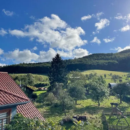 Dachwohnung Mit Blick Auf Den Wagenberg * Furth (Hessen)