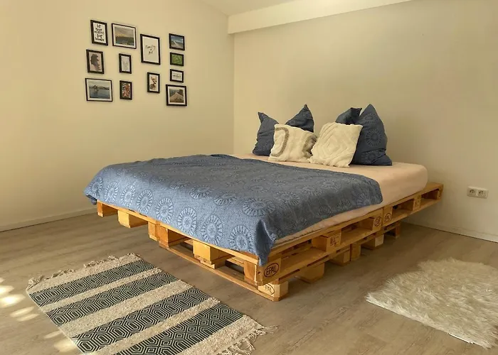 Dachwohnung Mit Blick Auf Den Wagenberg