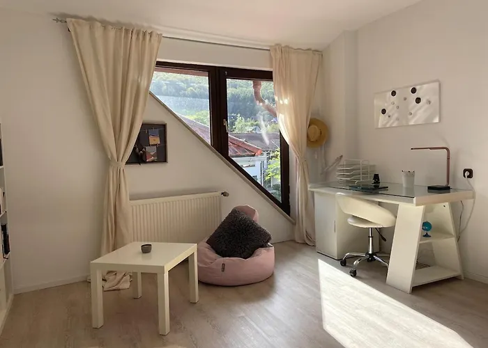 Dachwohnung Mit Blick Auf Den Wagenberg Διαμέρισμα *