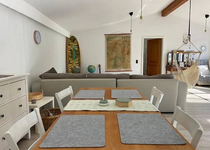 Dachwohnung Mit Blick Auf Den Wagenberg Διαμέρισμα